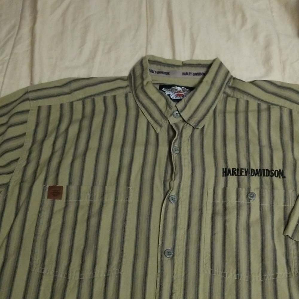 Mens short sleeve Harley Davidson shirt